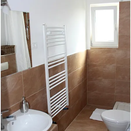 Ercegovic * Primosten